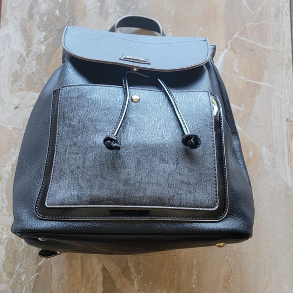 DOCA Backpack - Picture 2 of 16